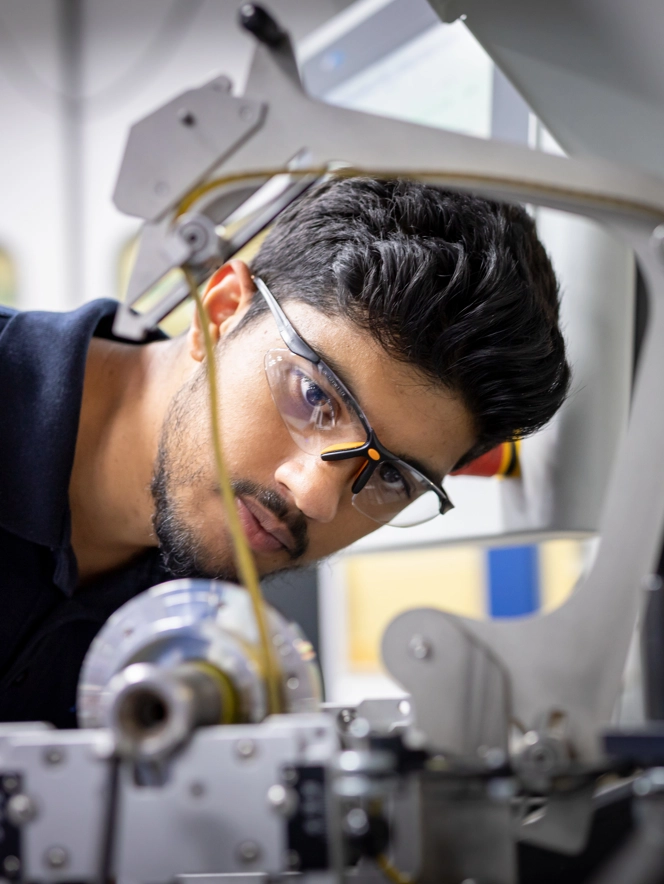 Mechanical Engineering Studying Cyclinder