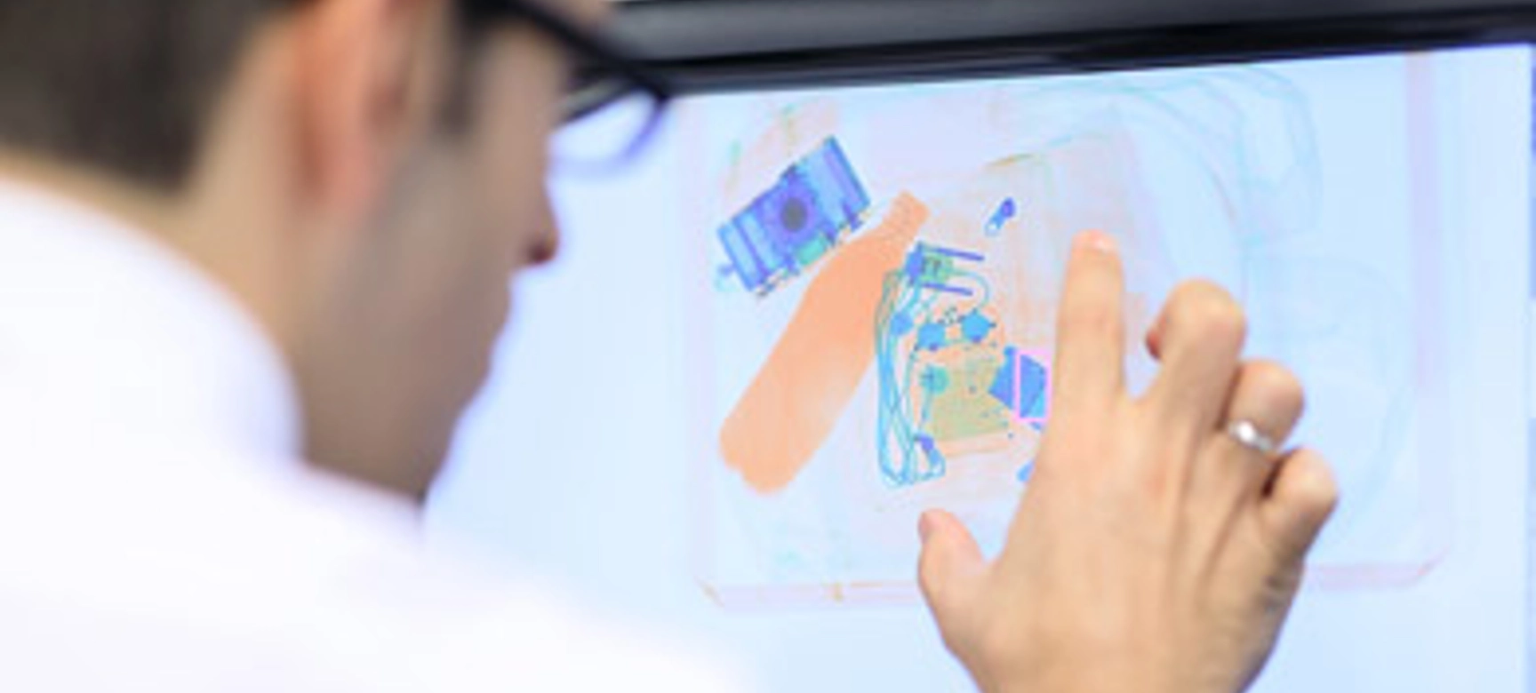 Viewing xray at airport